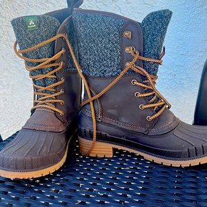 Beautiful warm waterproof boots